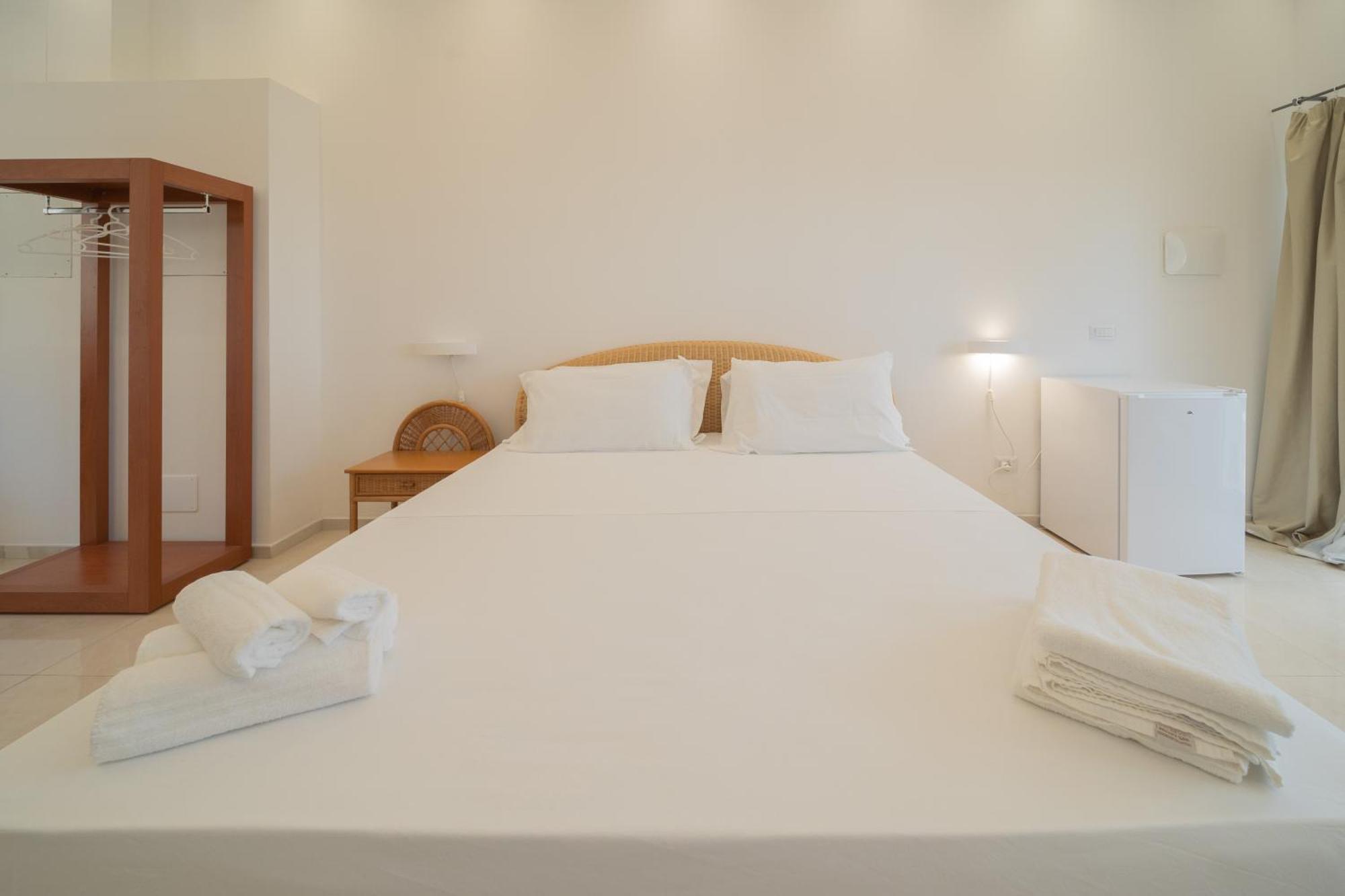 Jonium Hotel - Amazing Sea View And Swimming Pool Pulsano Zewnętrze zdjęcie